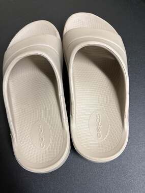 Women's OOFOS PLUS Slide Sandal - Chalk – ,